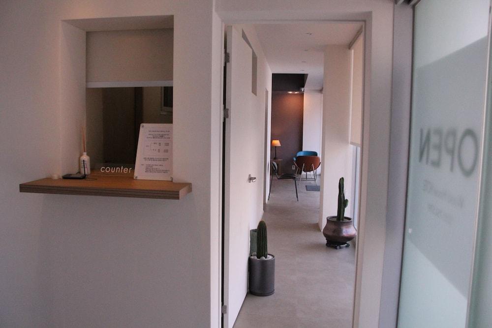Wood House Hotel Busan Ngoại thất bức ảnh